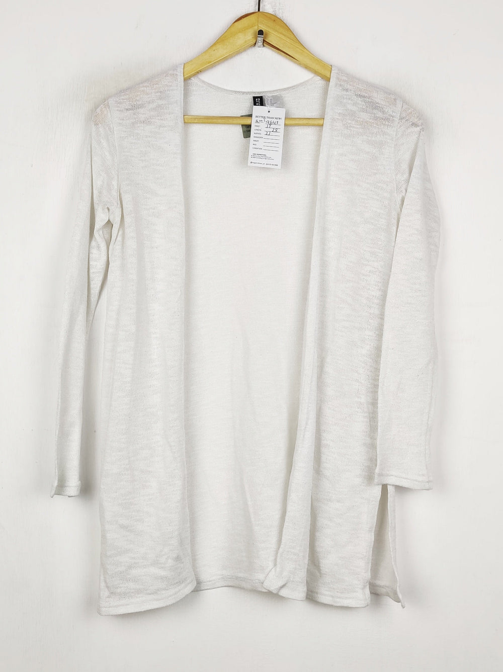 Buy online pre-used pre-loved 100% authentic & Original branded H&M (SWT-9643) available in Pakistan. Top international brands avilable.