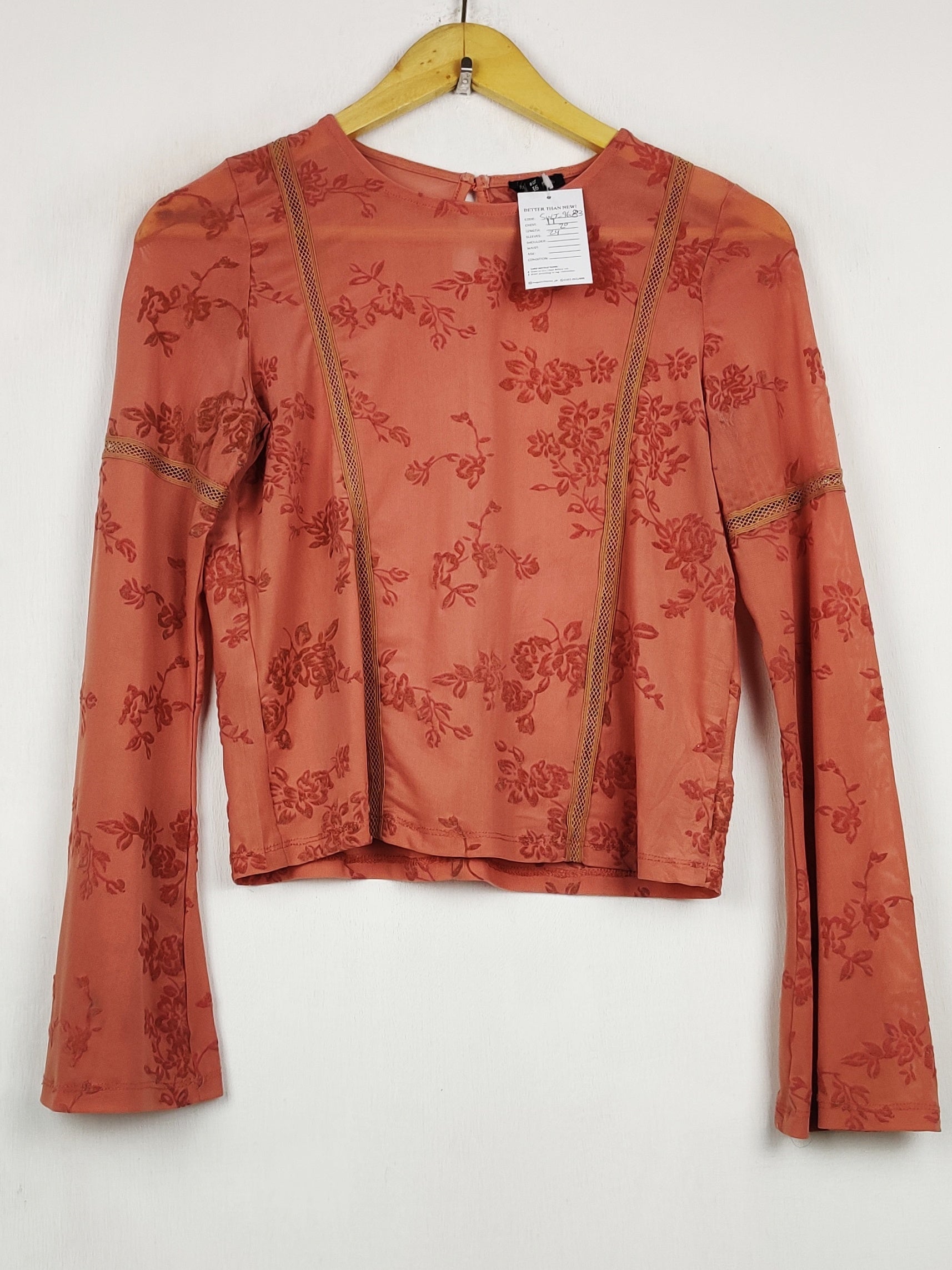 Buy online pre-used pre-loved 100% authentic & Original branded River Island (SWT-9683) available in Pakistan. Top international brands avilable.