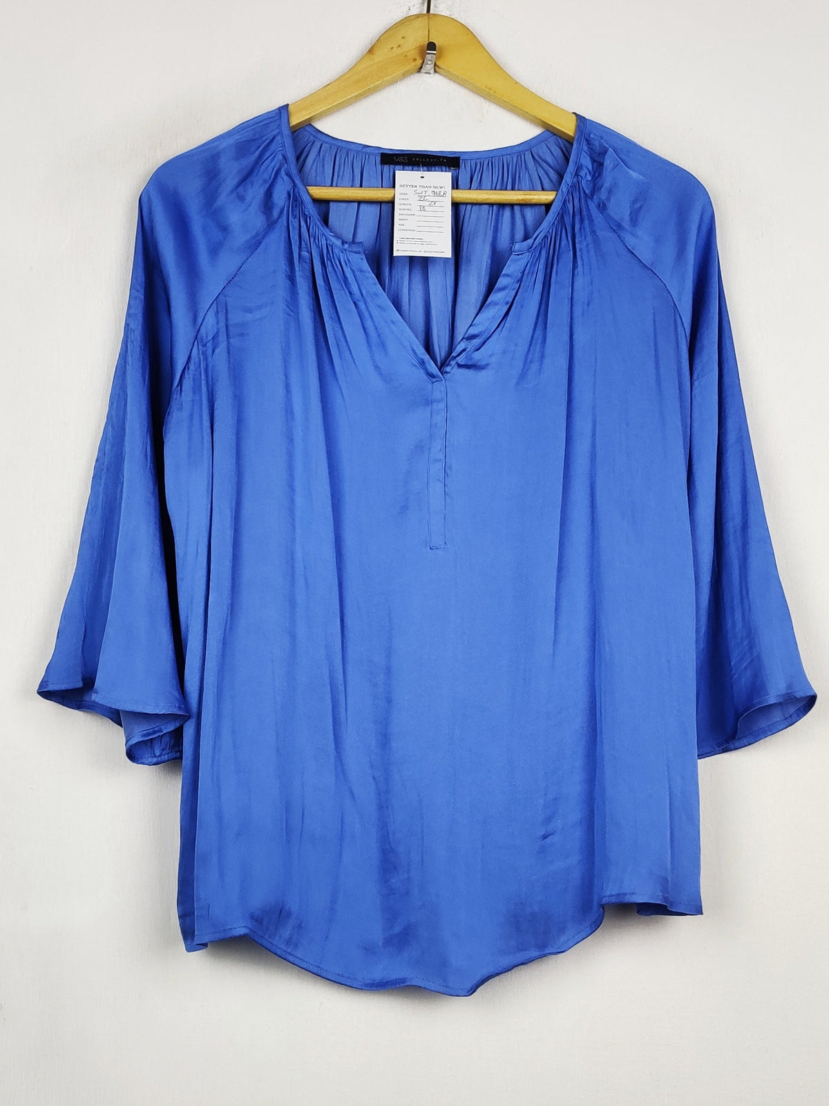 Buy online pre-used pre-loved 100% authentic & Original branded Marks & Spencer (SWT-9688) available in Pakistan. Top international brands avilable.