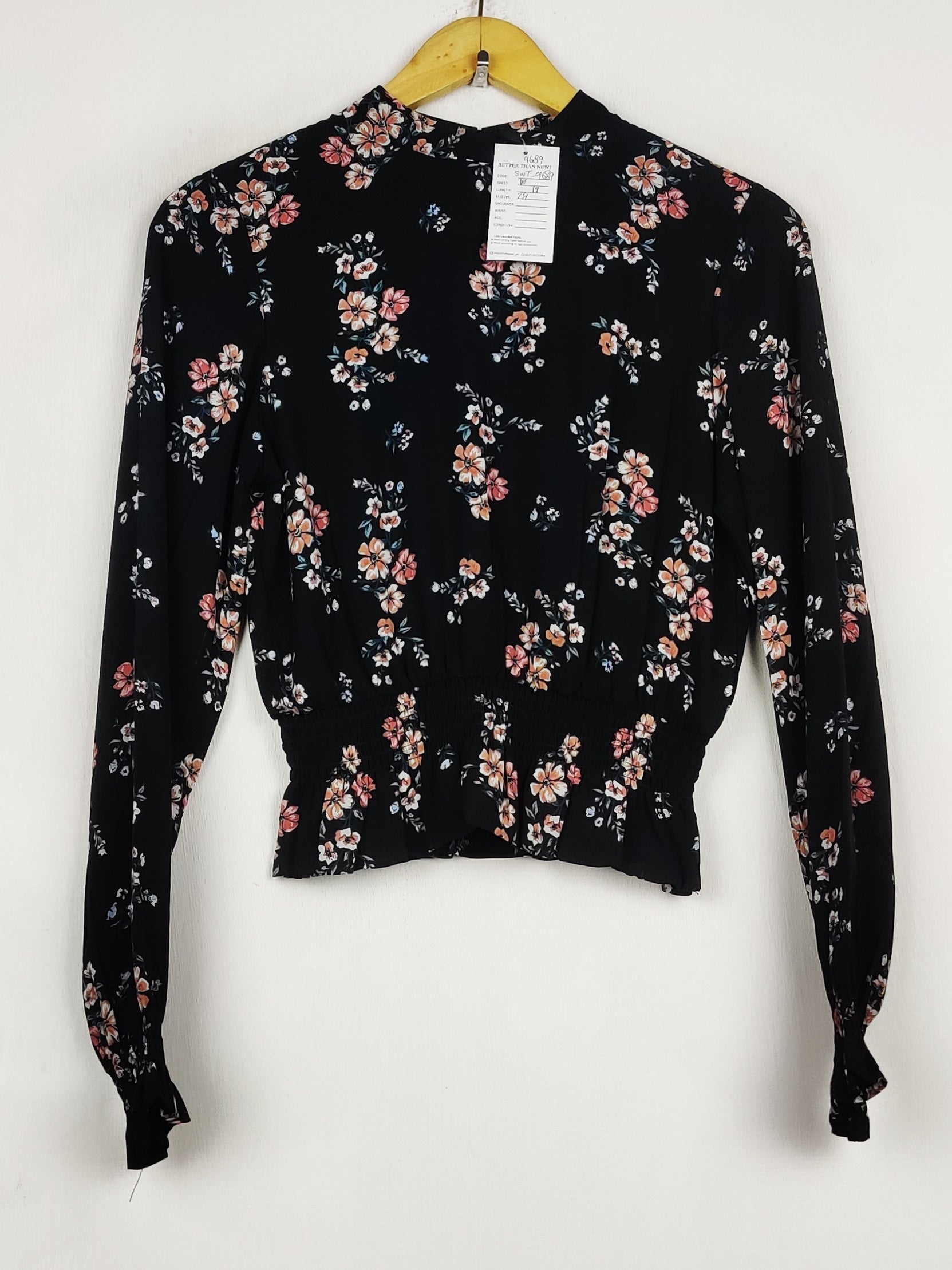 Buy online pre-used pre-loved 100% authentic & Original branded H&M (SWT-9689) available in Pakistan. Top international brands avilable.