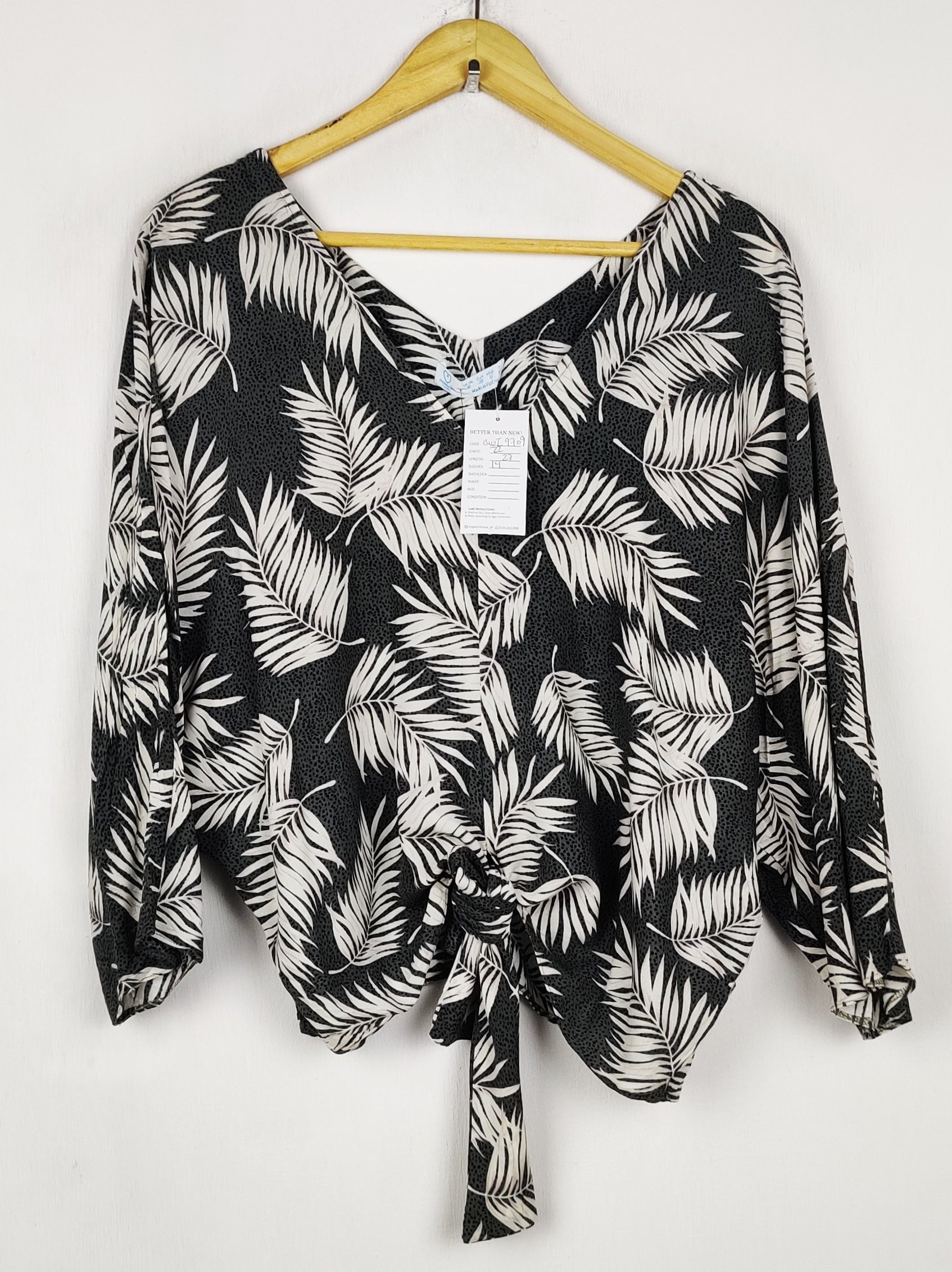 Buy online pre-used pre-loved 100% authentic & Original branded Primark (SWT-9709) available in Pakistan. Top international brands avilable.