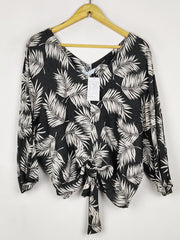 Buy online pre-used pre-loved 100% authentic & Original branded Primark (SWT-9709) available in Pakistan. Top international brands avilable.