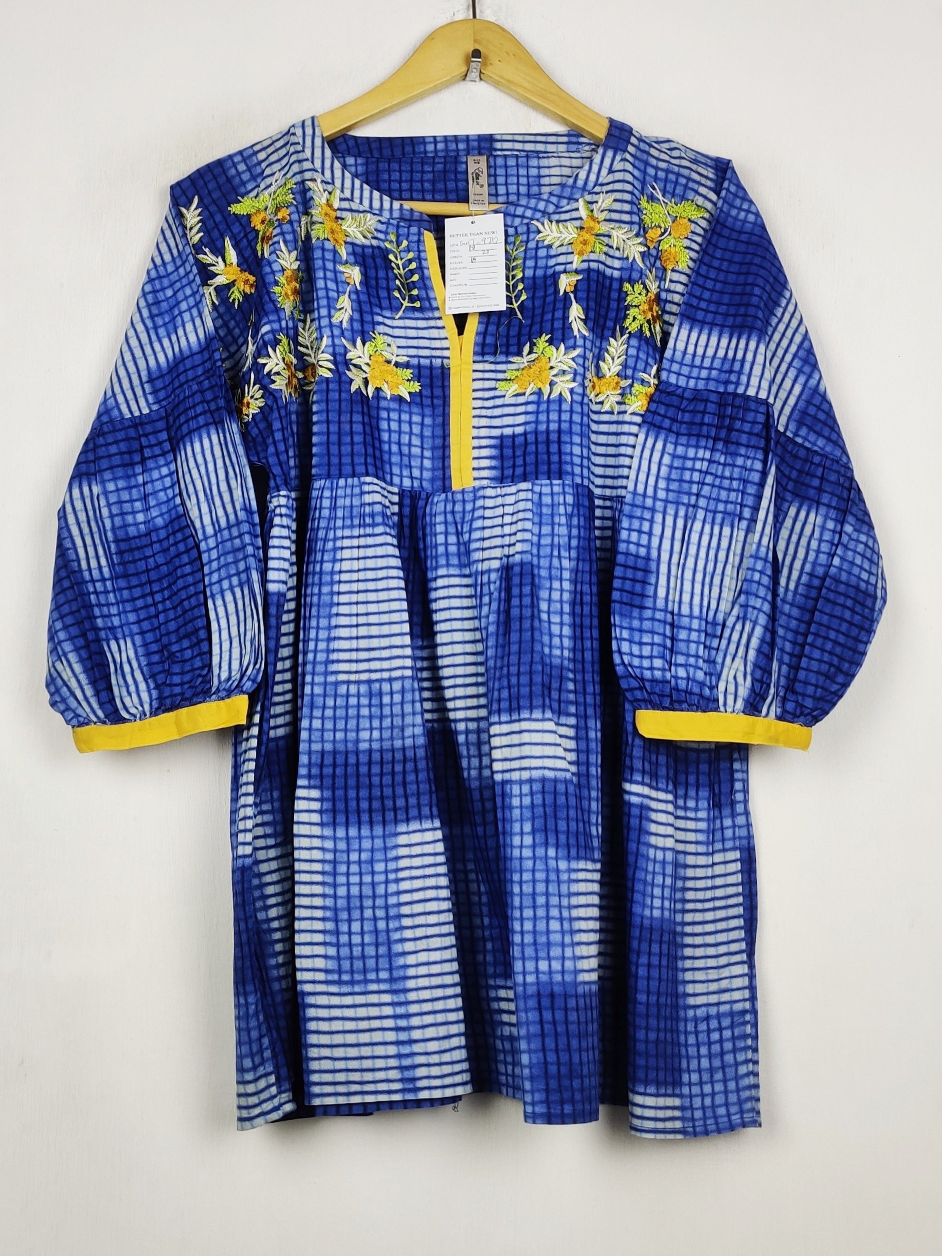 Buy online pre-used pre-loved 100% authentic & Original branded Ethnic (SWT-9712) available in Pakistan. Top international brands avilable.