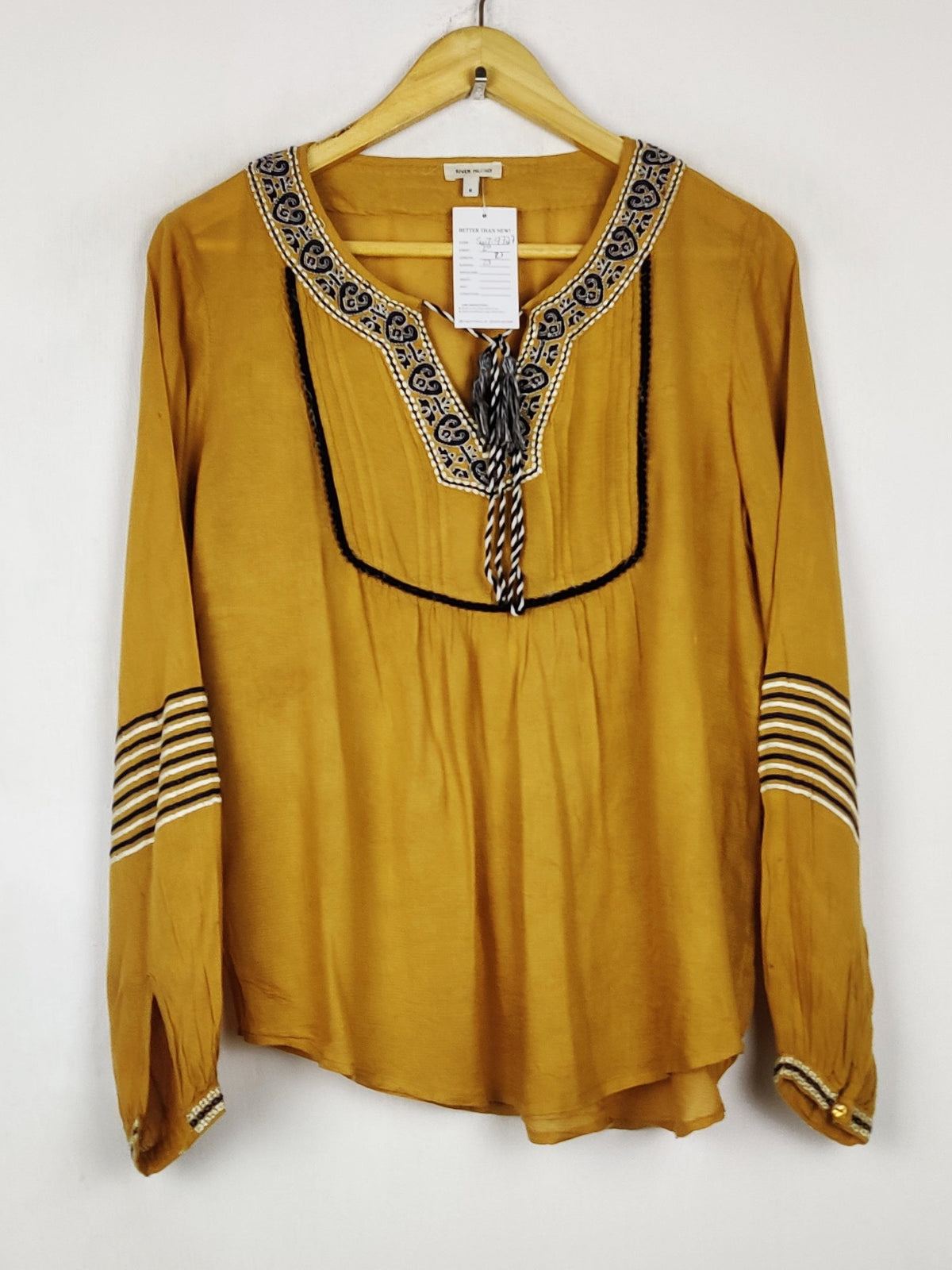 Buy online pre-used pre-loved 100% authentic & Original branded River Island (SWT-9727) available in Pakistan. Top international brands avilable.
