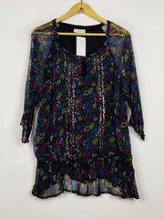Buy online pre-used pre-loved 100% authentic & Original branded Rocha John Rocha (SWT-9729) available in Pakistan. Top international brands avilable.