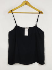 Buy online pre-used pre-loved 100% authentic & Original branded H&M (SWT-9767) available in Pakistan. Top international brands avilable.
