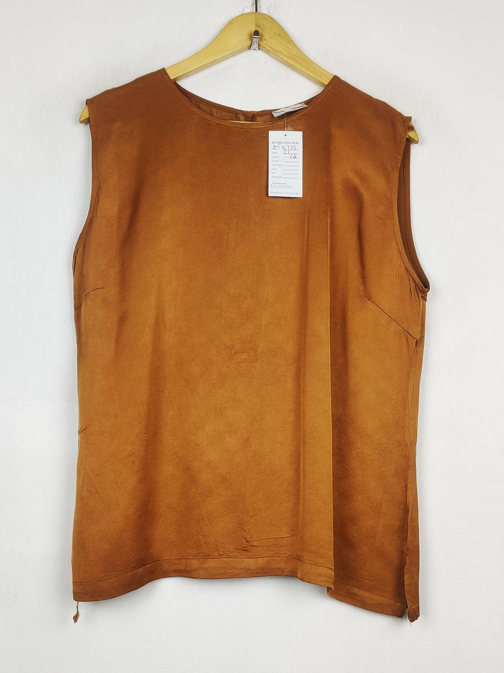 Buy online pre-used pre-loved 100% authentic & Original branded Choice (SWT-9773) available in Pakistan. Top international brands avilable.