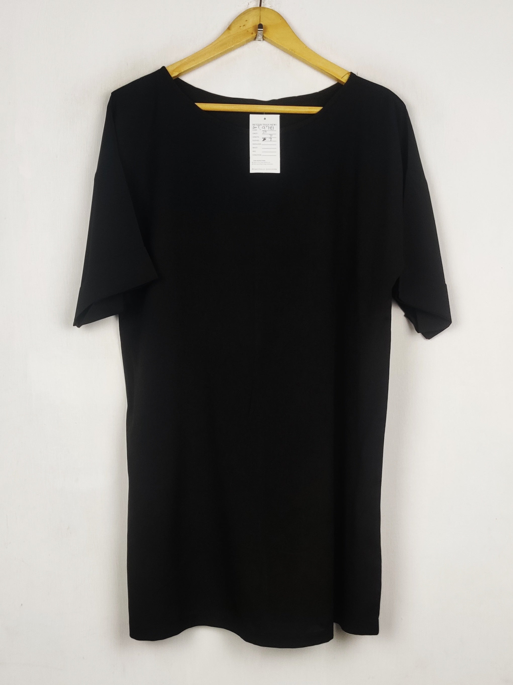 Buy online pre-used pre-loved 100% authentic & Original branded Zanzee (SWT-9789) available in Pakistan. Top international brands avilable.