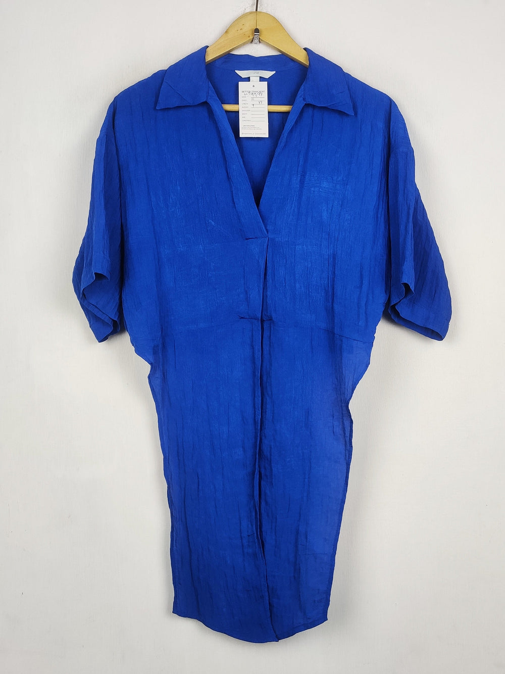 Buy online pre-used pre-loved 100% authentic & Original branded H&M (SWT-9794) available in Pakistan. Top international brands avilable.