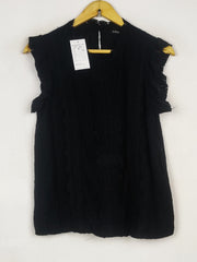 Buy online pre-used pre-loved 100% authentic & Original branded Shein (SWT-9811) available in Pakistan. Top international brands avilable.
