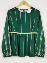 Buy online pre-used pre-loved 100% authentic & Original branded Unknown Brand (SWT-9835) available in Pakistan. Top international brands avilable.