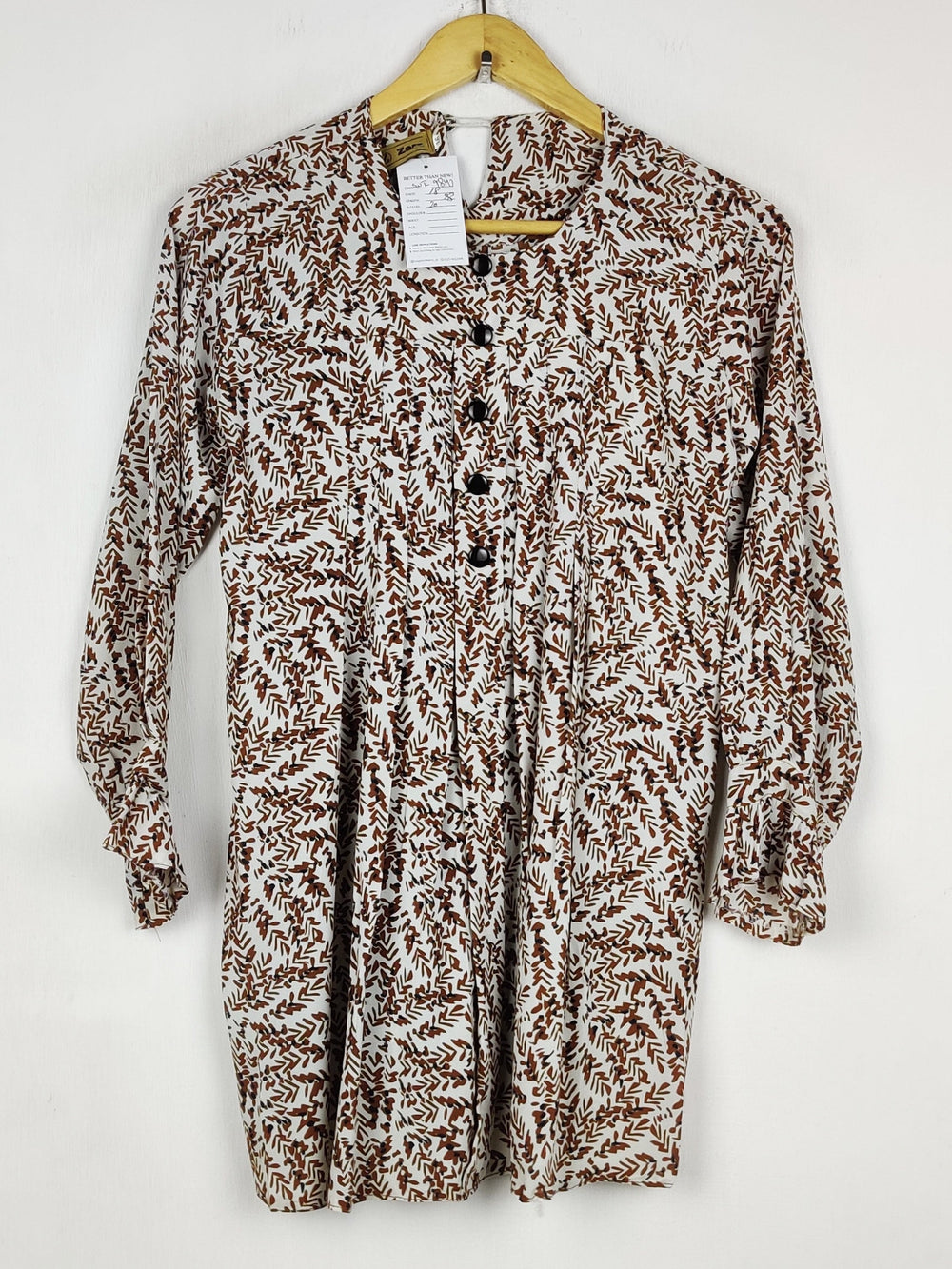 Buy online pre-used pre-loved 100% authentic & Original branded Zara (SWT-9841) available in Pakistan. Top international brands avilable.