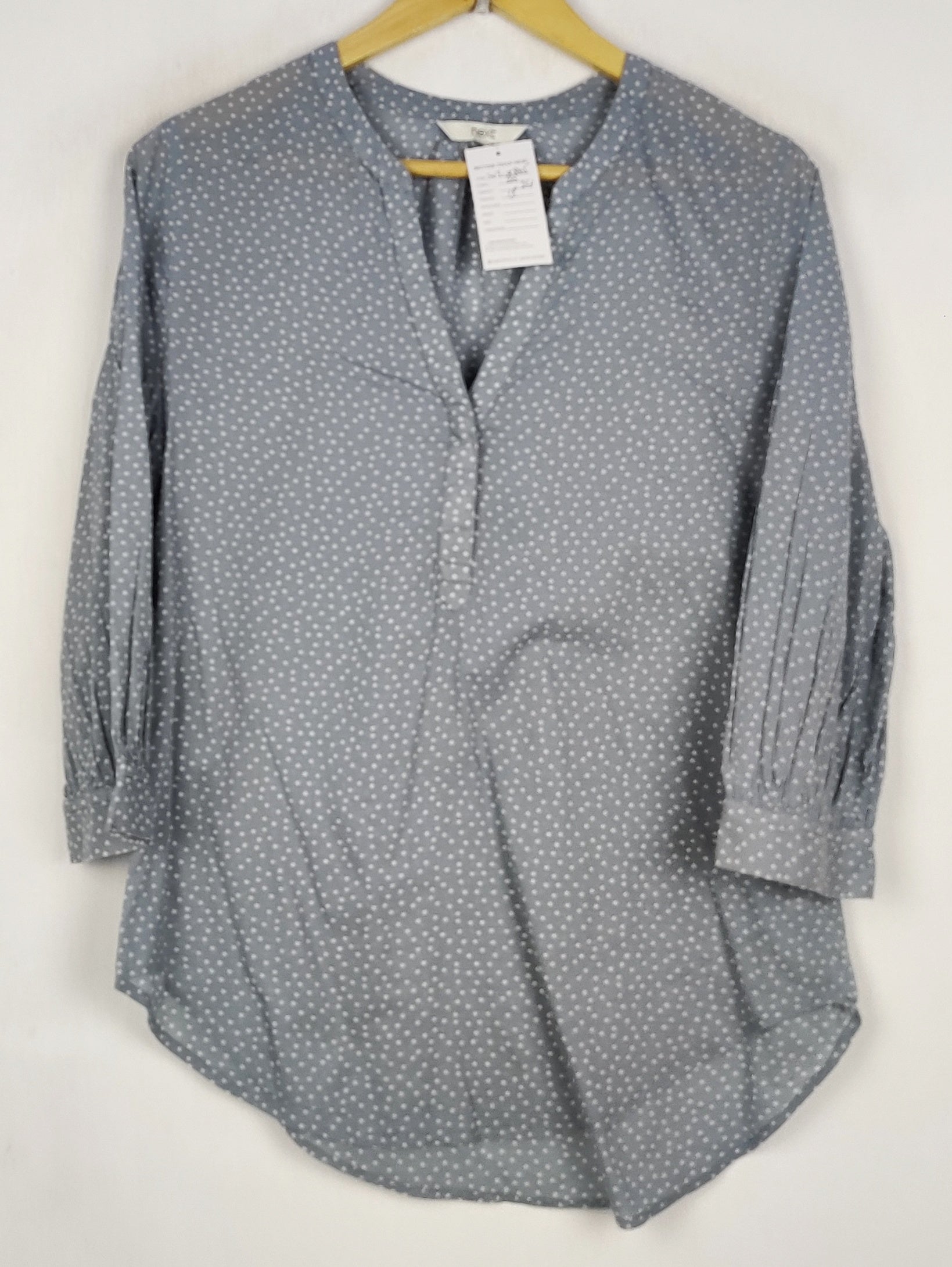 Buy online pre-used pre-loved 100% authentic & Original branded Next (SWT-9845) available in Pakistan. Top international brands avilable.