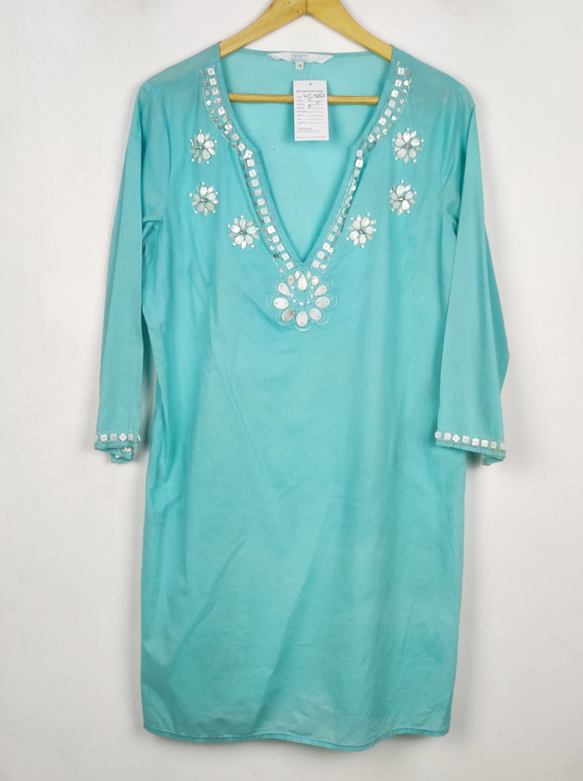 Buy online pre-used pre-loved 100% authentic & Original branded Beach (SWT-9853) available in Pakistan. Top international brands avilable.