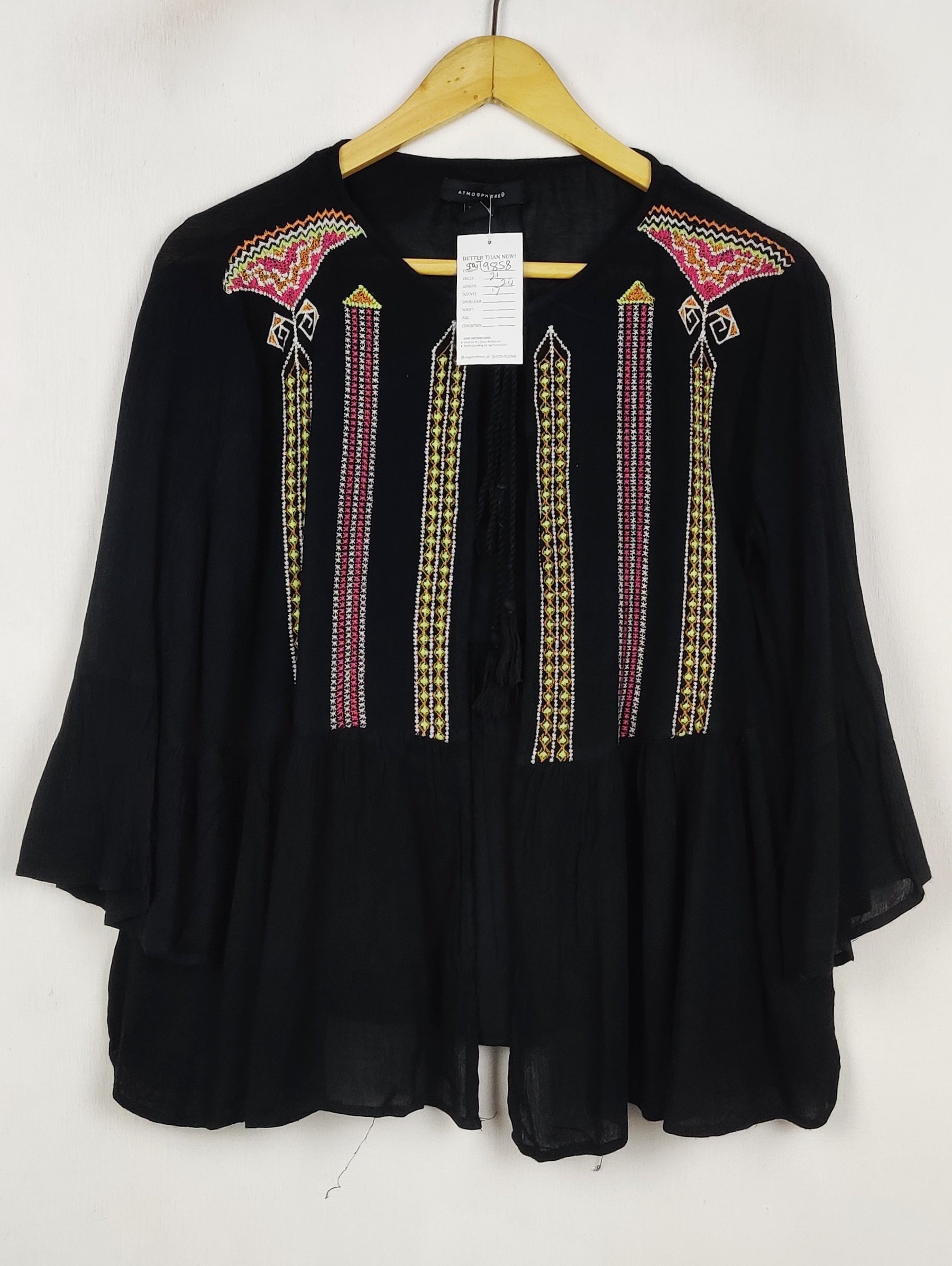 Buy online pre-used pre-loved 100% authentic & Original branded Atmosphere (SWT-9858) available in Pakistan. Top international brands avilable.