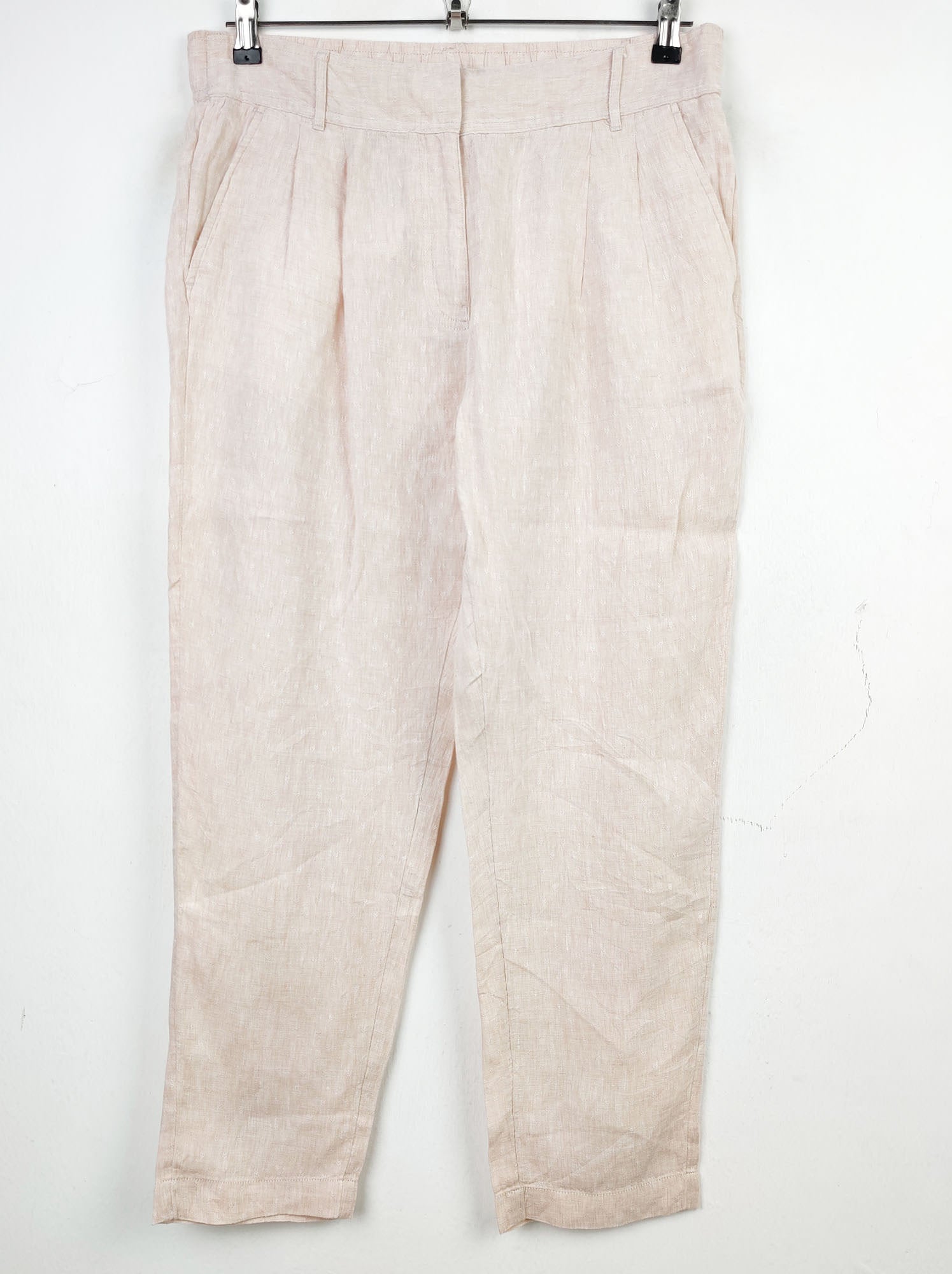 Buy online pre-used pre-loved 100% authentic & Original branded Marks & Spencer (T-1011) available in Pakistan. Top international brands avilable.