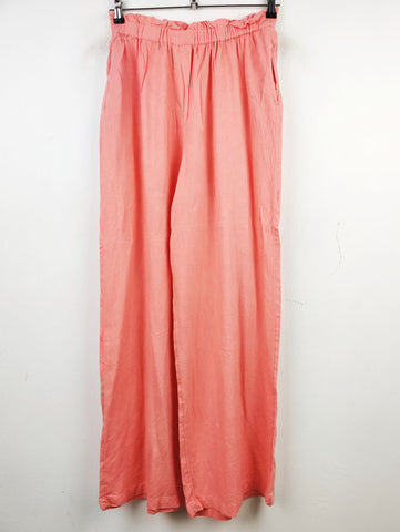 Buy online pre-used pre-loved 100% authentic & Original branded River Island (T-1033) available in Pakistan. Top international brands avilable.