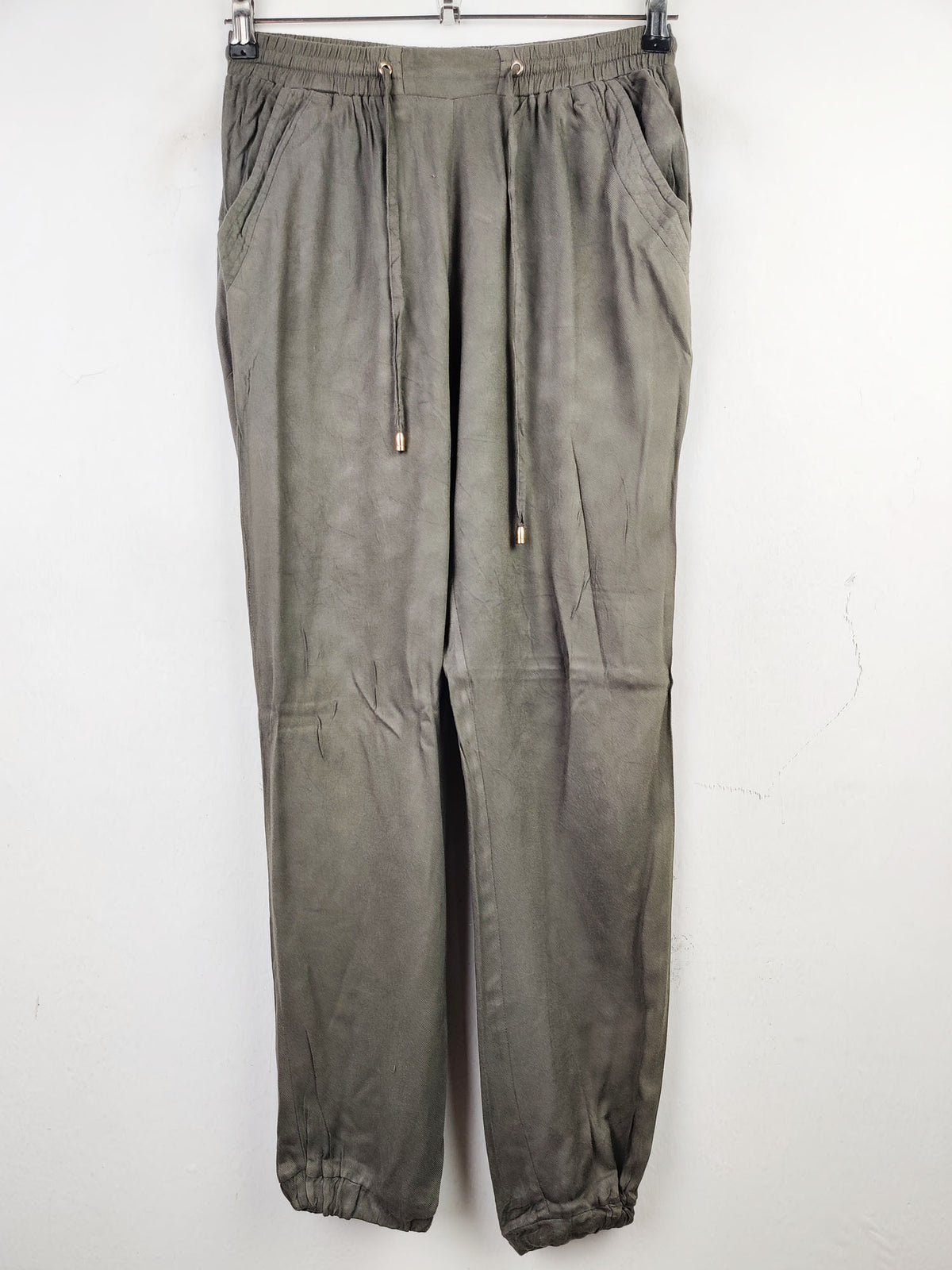 Buy online pre-used pre-loved 100% authentic & Original branded New Look (T-1124) available in Pakistan. Top international brands avilable.