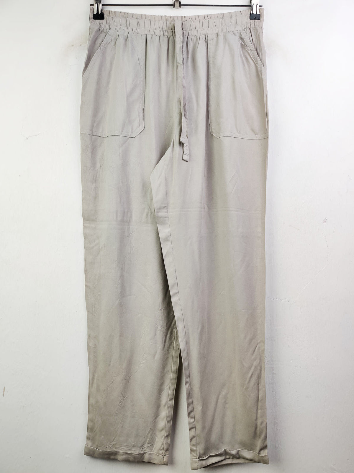 Buy online pre-used pre-loved 100% authentic & Original branded Primark (T-1231) available in Pakistan. Top international brands avilable.