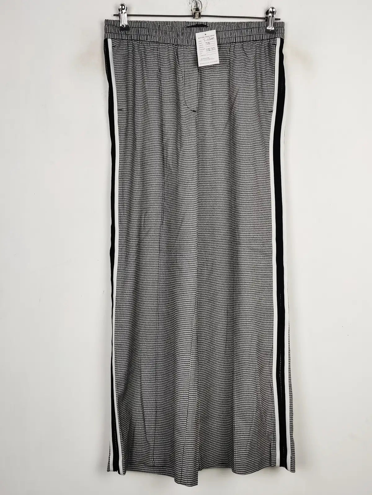 Marks & Spencer (T-1300)