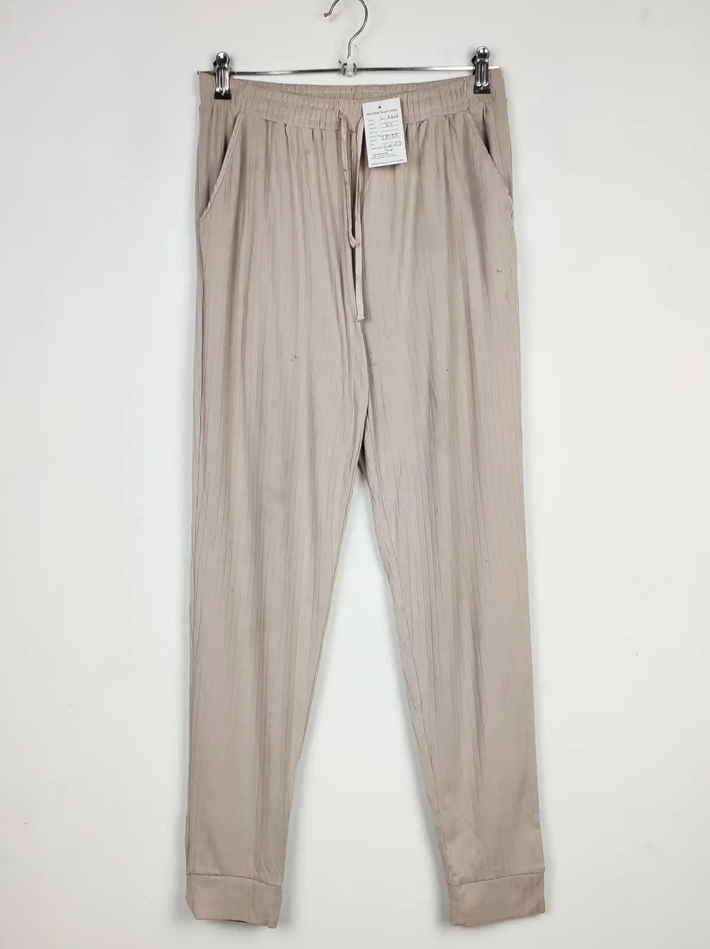 Buy online pre-used pre-loved 100% authentic & Original branded Primark (T-1628) available in Pakistan. Top international brands avilable.