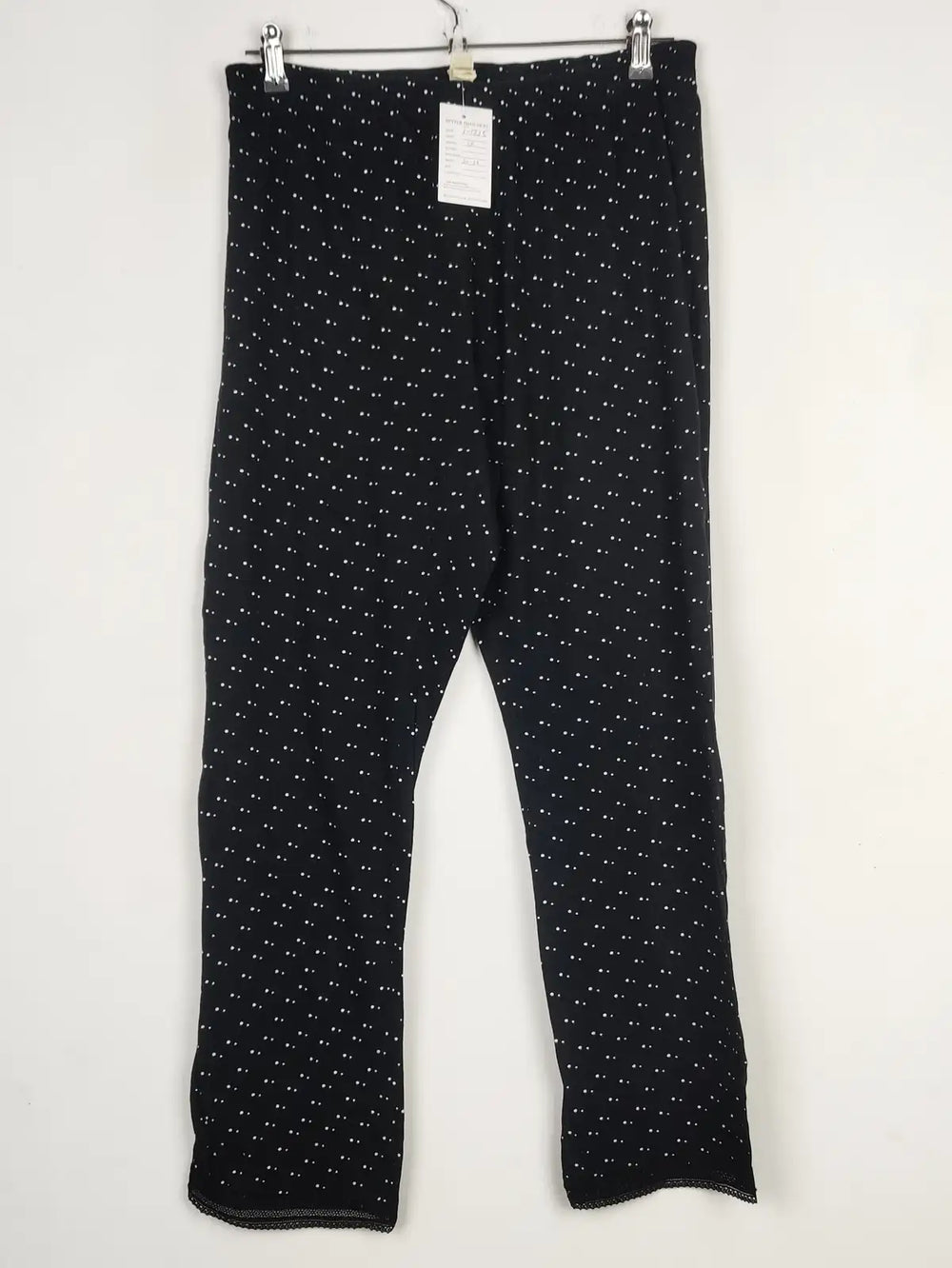 Buy online pre-used pre-loved 100% authentic & Original branded Reserved (T-1735) available in Pakistan. Top international brands avilable.