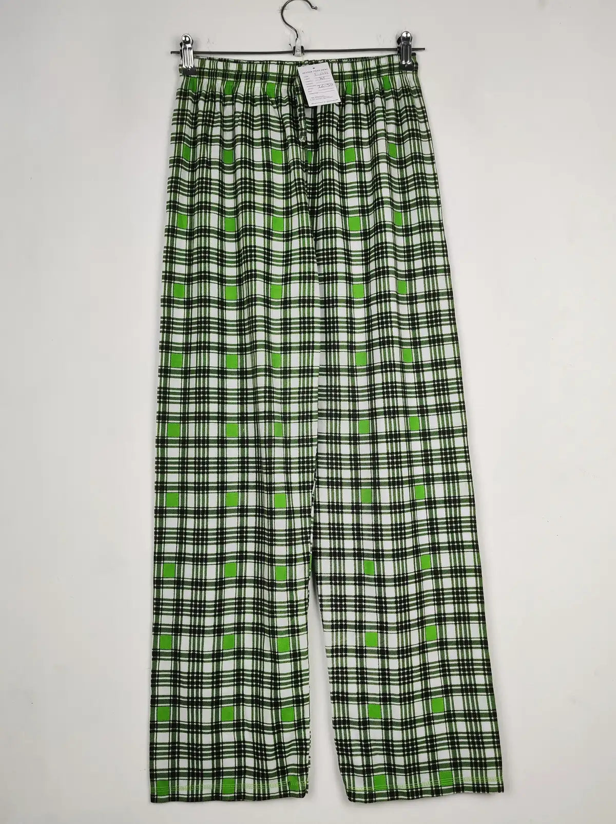 Buy online pre-used pre-loved 100% authentic & Original branded Unknown Brand (T-1752) available in Pakistan. Top international brands avilable.