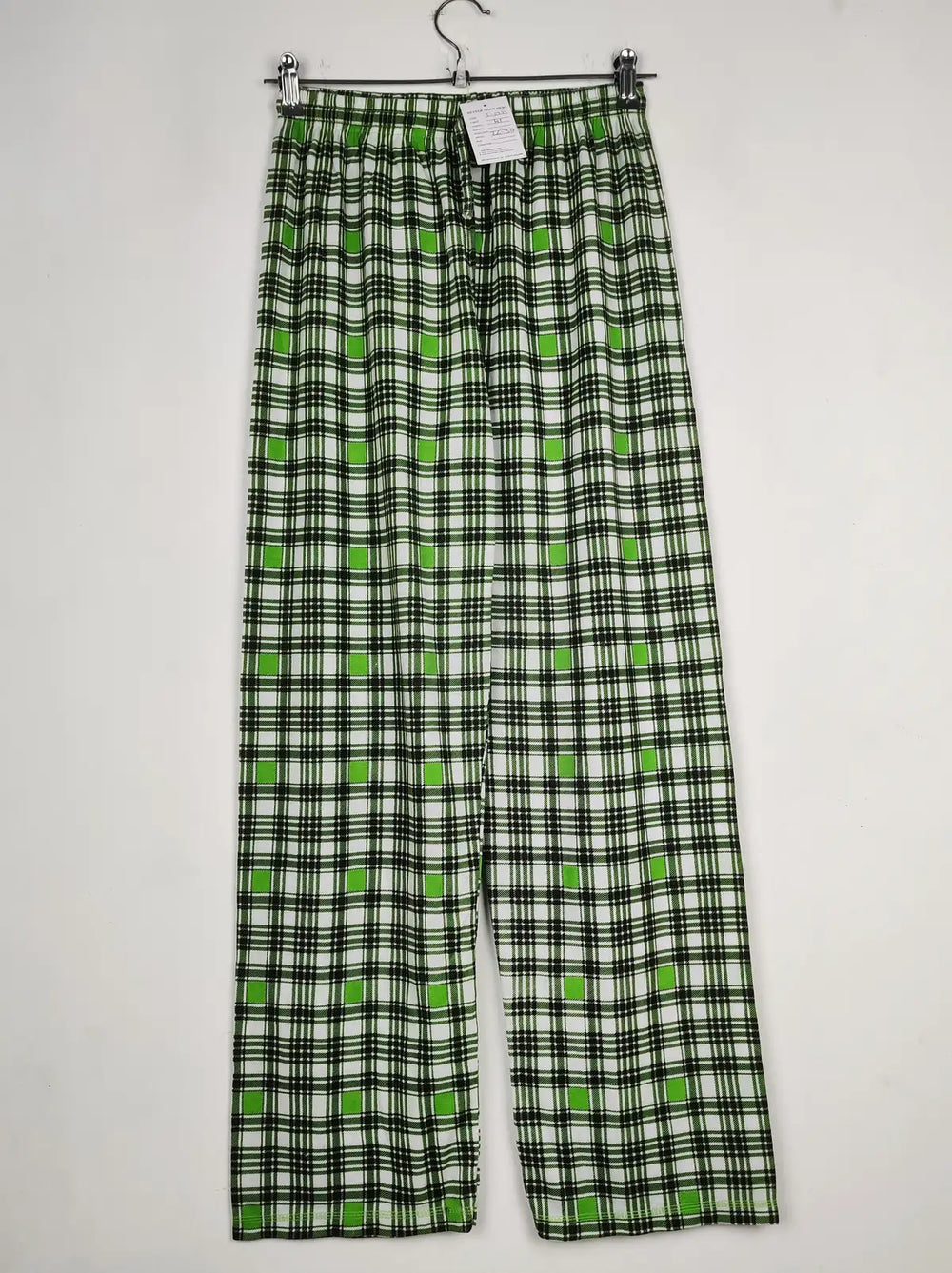 Buy online pre-used pre-loved 100% authentic & Original branded Unknown Brand (T-1752) available in Pakistan. Top international brands avilable.