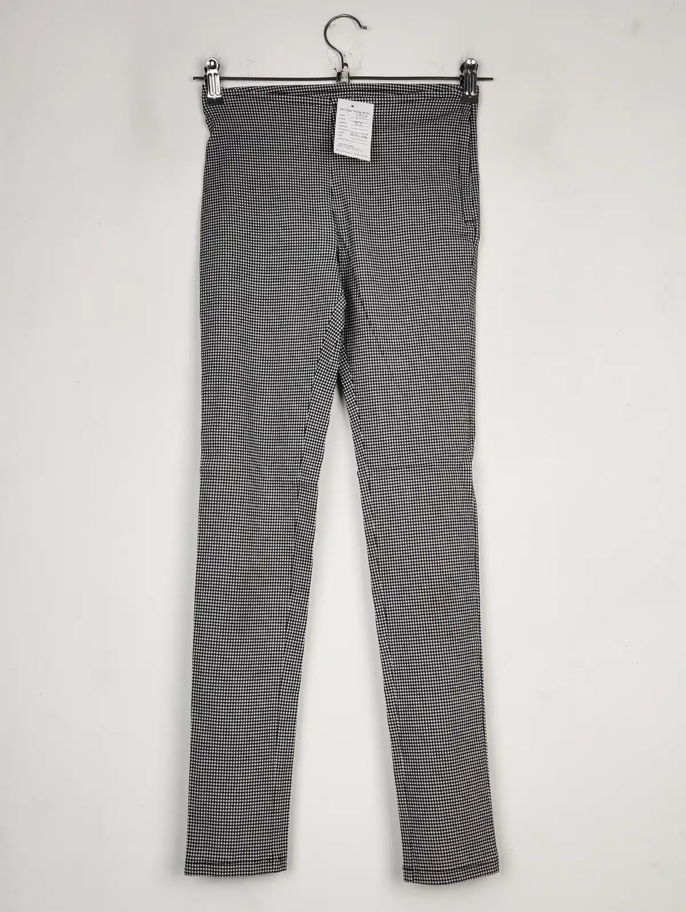 Buy online pre-used pre-loved 100% authentic & Original branded Primark (T-1950) available in Pakistan. Top international brands avilable.