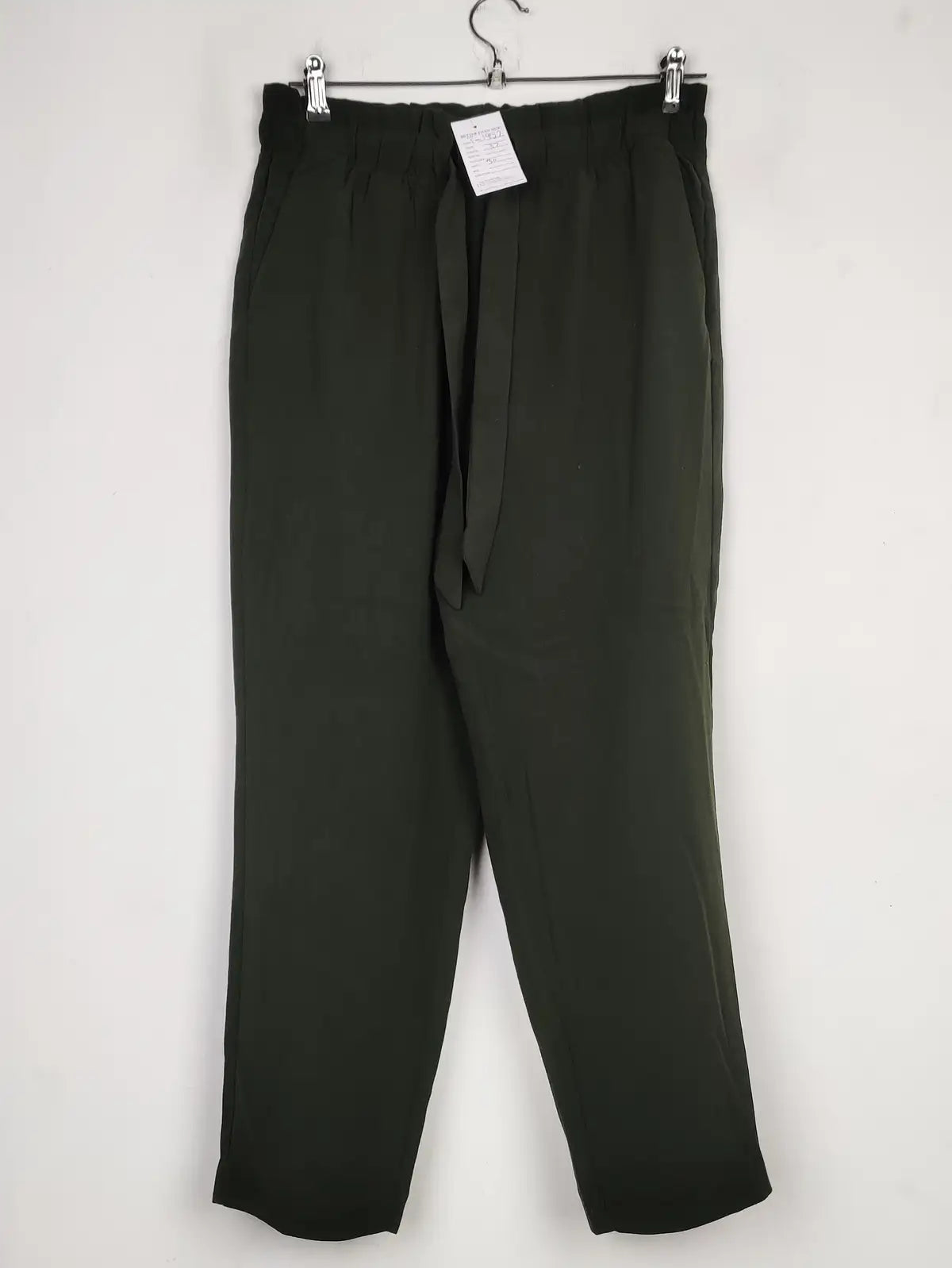Buy online pre-used pre-loved 100% authentic & Original branded Lofit (T-1952) available in Pakistan. Top international brands avilable.