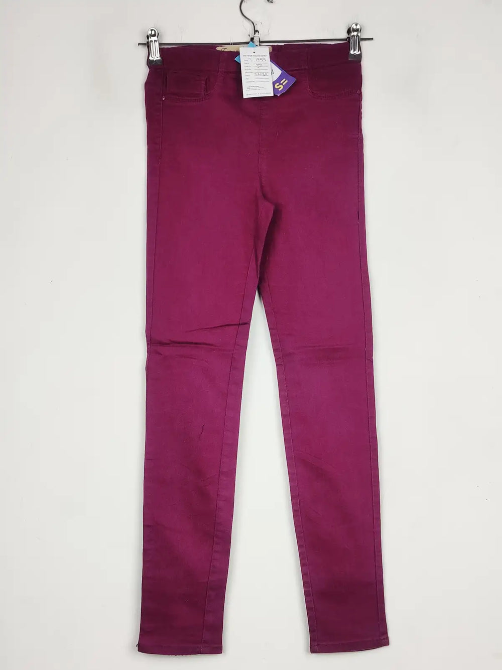Buy online pre-used pre-loved 100% authentic & Original branded Jammy (T-1955) available in Pakistan. Top international brands avilable.
