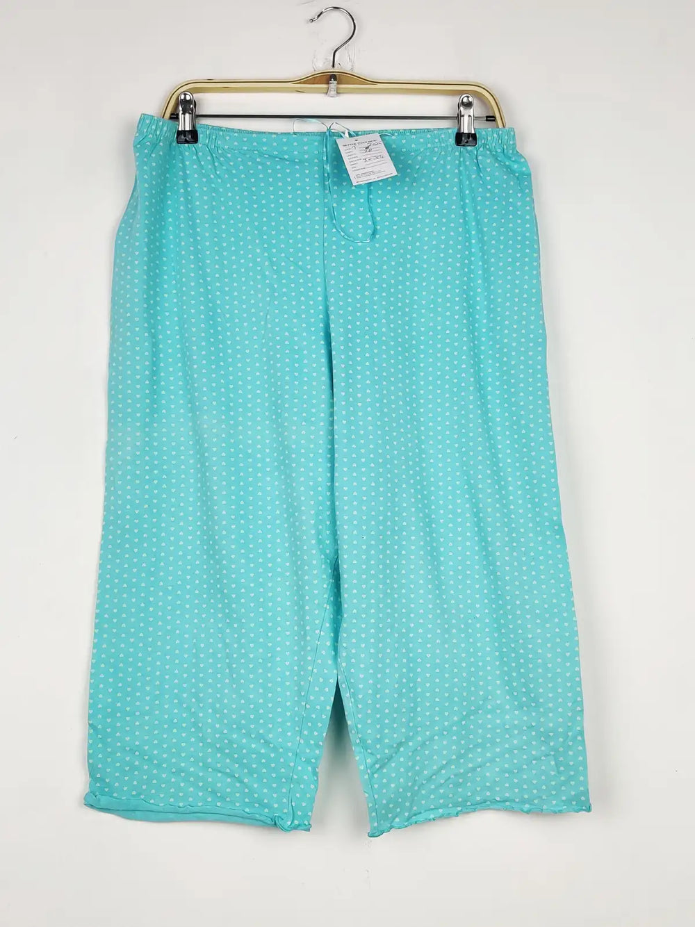 Buy online pre-used pre-loved 100% authentic & Original branded Marks & Spencer (T-2025) available in Pakistan. Top international brands avilable.