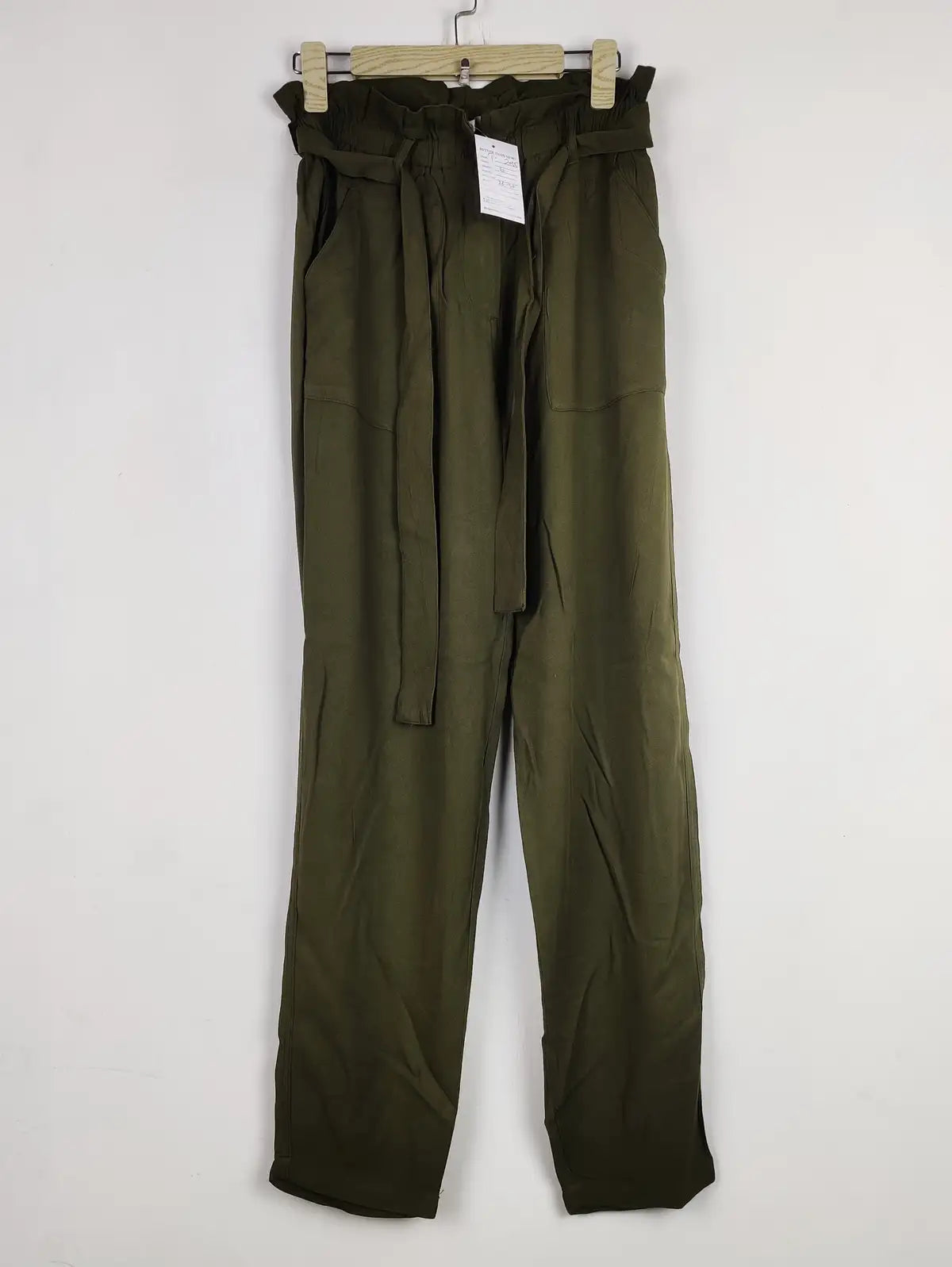 Buy online pre-used pre-loved 100% authentic & Original branded Marks & Spencer (T-2035) available in Pakistan. Top international brands avilable.