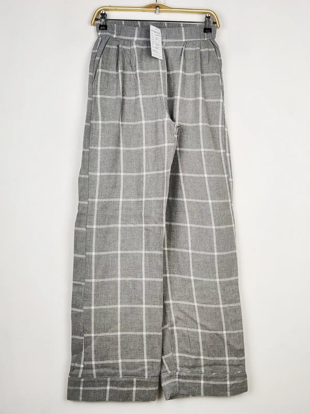 Buy online pre-used pre-loved 100% authentic & Original branded Primark (T-2046) available in Pakistan. Top international brands avilable.