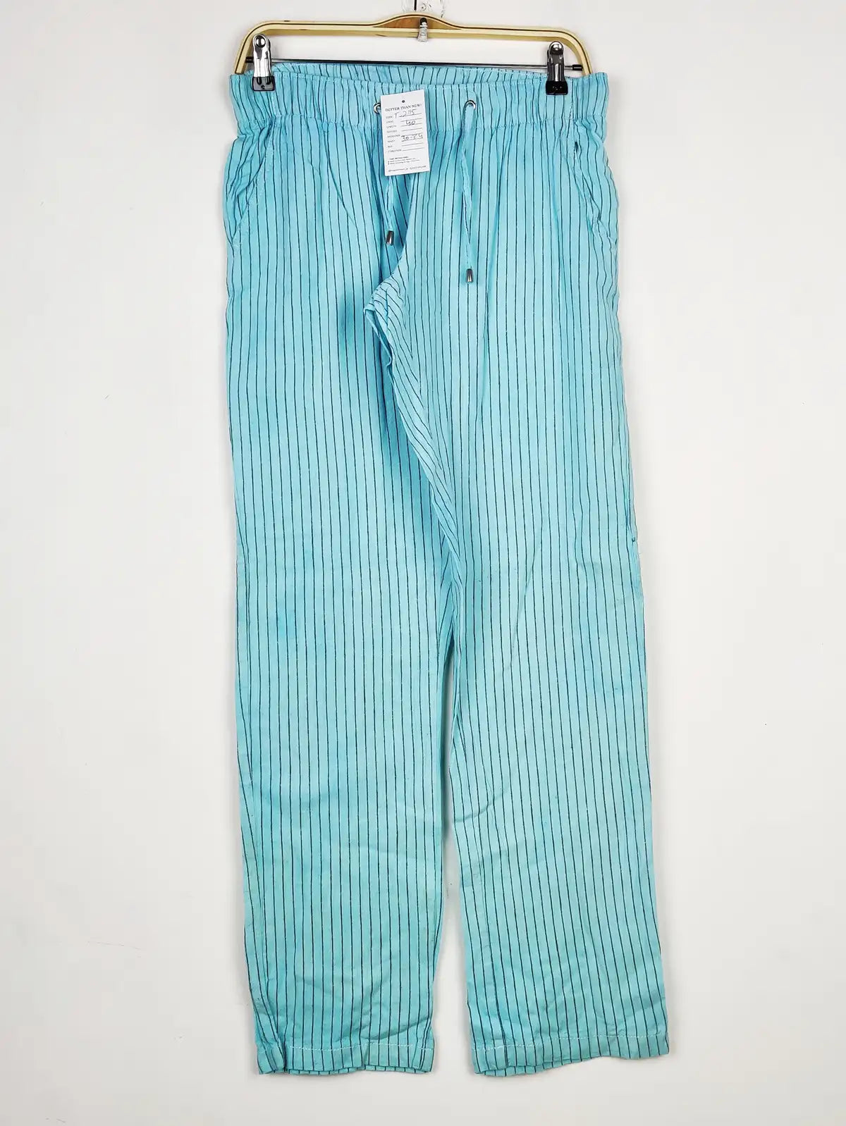 Buy online pre-used pre-loved 100% authentic & Original branded Esmara (T-2115) available in Pakistan. Top international brands avilable.