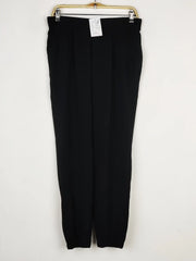 Buy online pre-used pre-loved 100% authentic & Original branded Marks & Spencer (T-2160) available in Pakistan. Top international brands avilable.