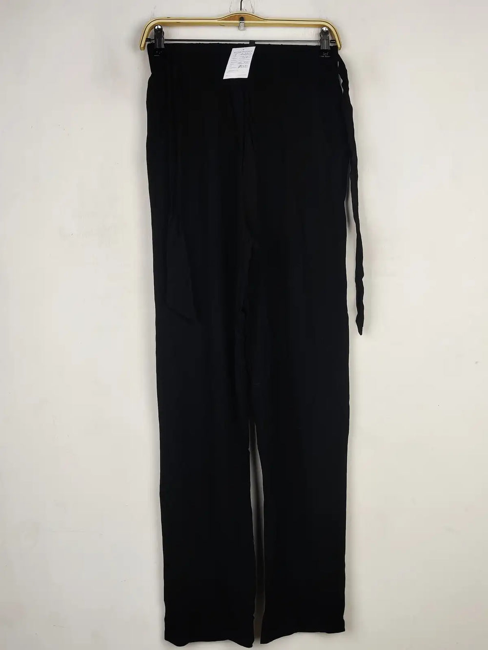Buy online pre-used pre-loved 100% authentic & Original branded Chicoree (T-2252) available in Pakistan. Top international brands avilable.
