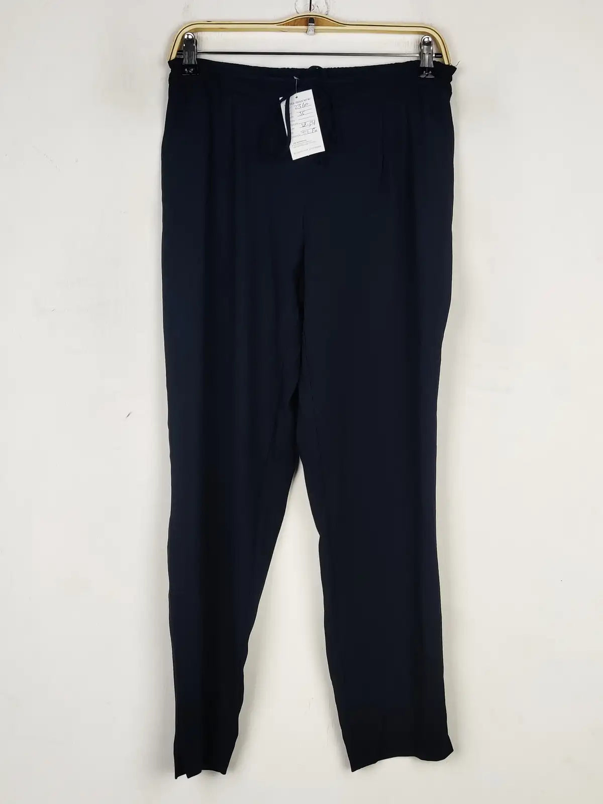 Buy online pre-used pre-loved 100% authentic & Original branded Zara Basics (T-2360) available in Pakistan. Top international brands avilable.