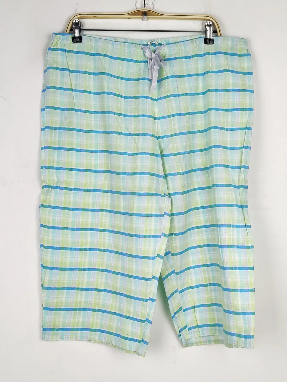 Buy online pre-used pre-loved 100% authentic & Original branded Bhs (T-2367) available in Pakistan. Top international brands avilable.