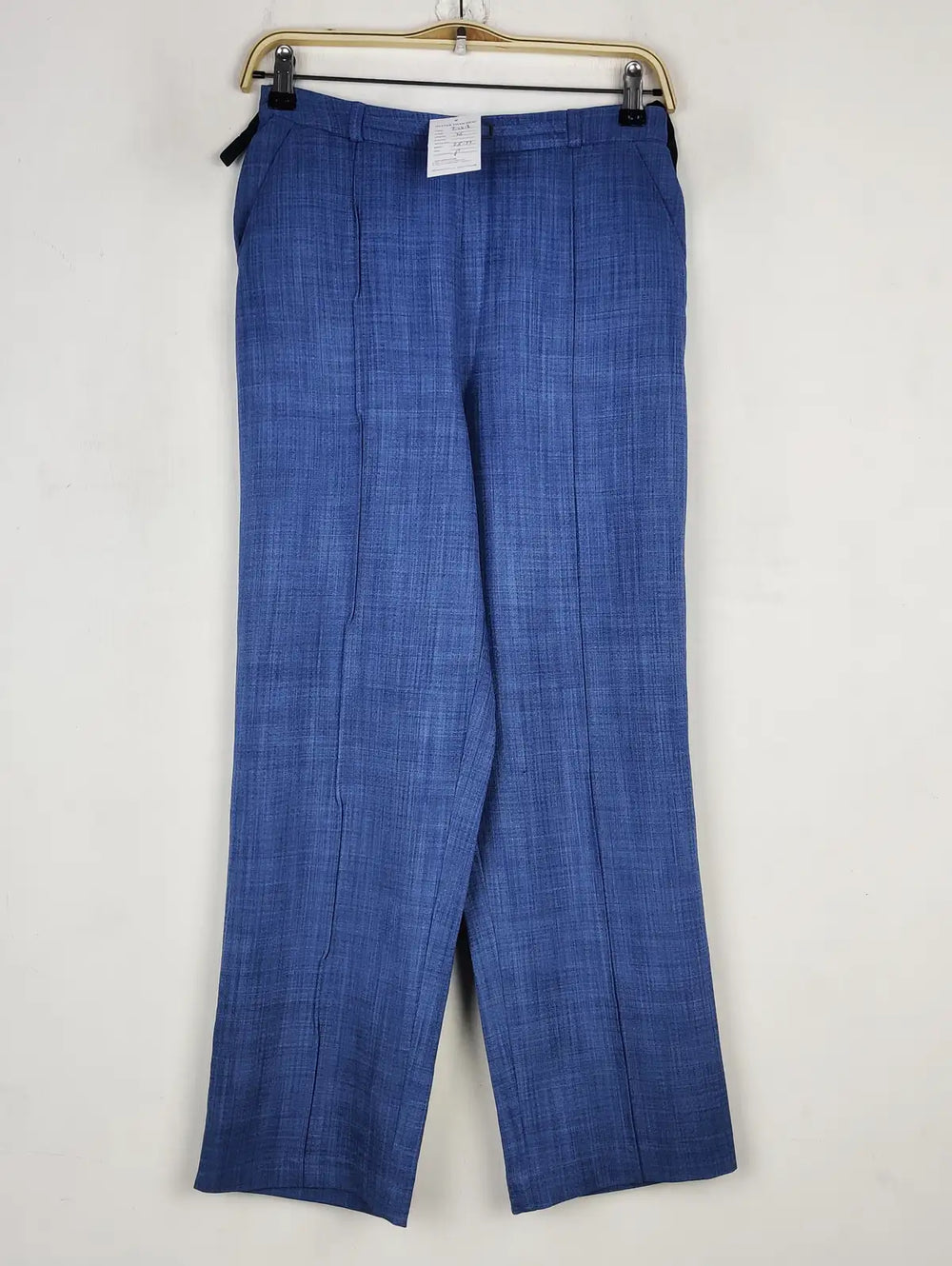 Buy online pre-used pre-loved 100% authentic & Original branded Honor Millburn (T-2418) available in Pakistan. Top international brands avilable.
