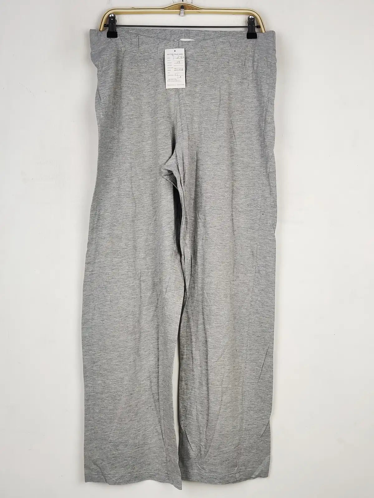 Buy online pre-used pre-loved 100% authentic & Original branded Marks & Spencer (T-2466) available in Pakistan. Top international brands avilable.