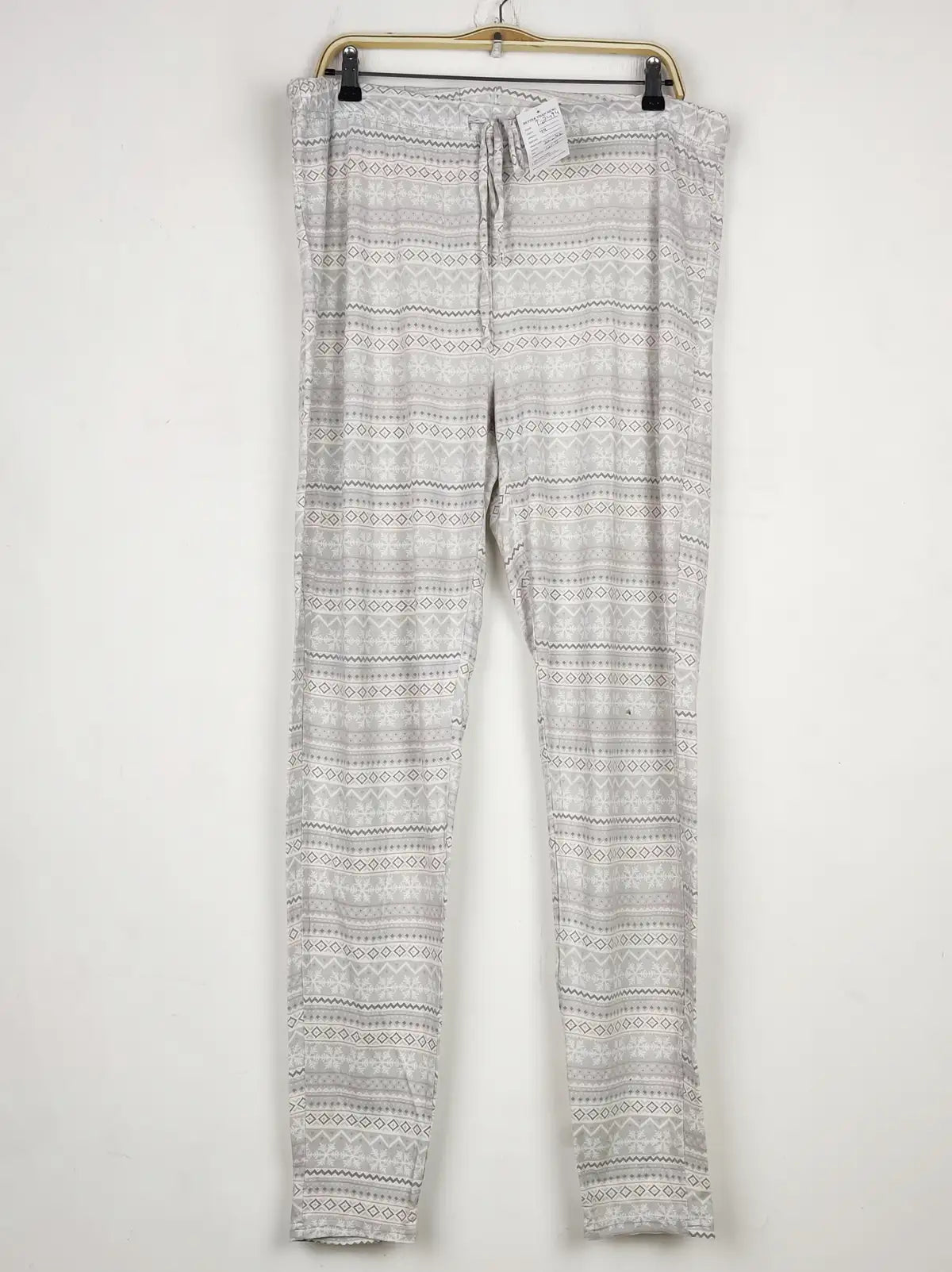 Buy online pre-used pre-loved 100% authentic & Original branded Primark (T-2494) available in Pakistan. Top international brands avilable.