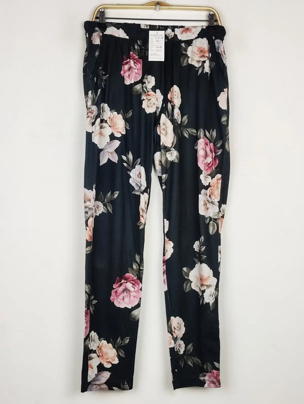 Buy online pre-used pre-loved 100% authentic & Original branded Love To Lounge (T-2498) available in Pakistan. Top international brands avilable.