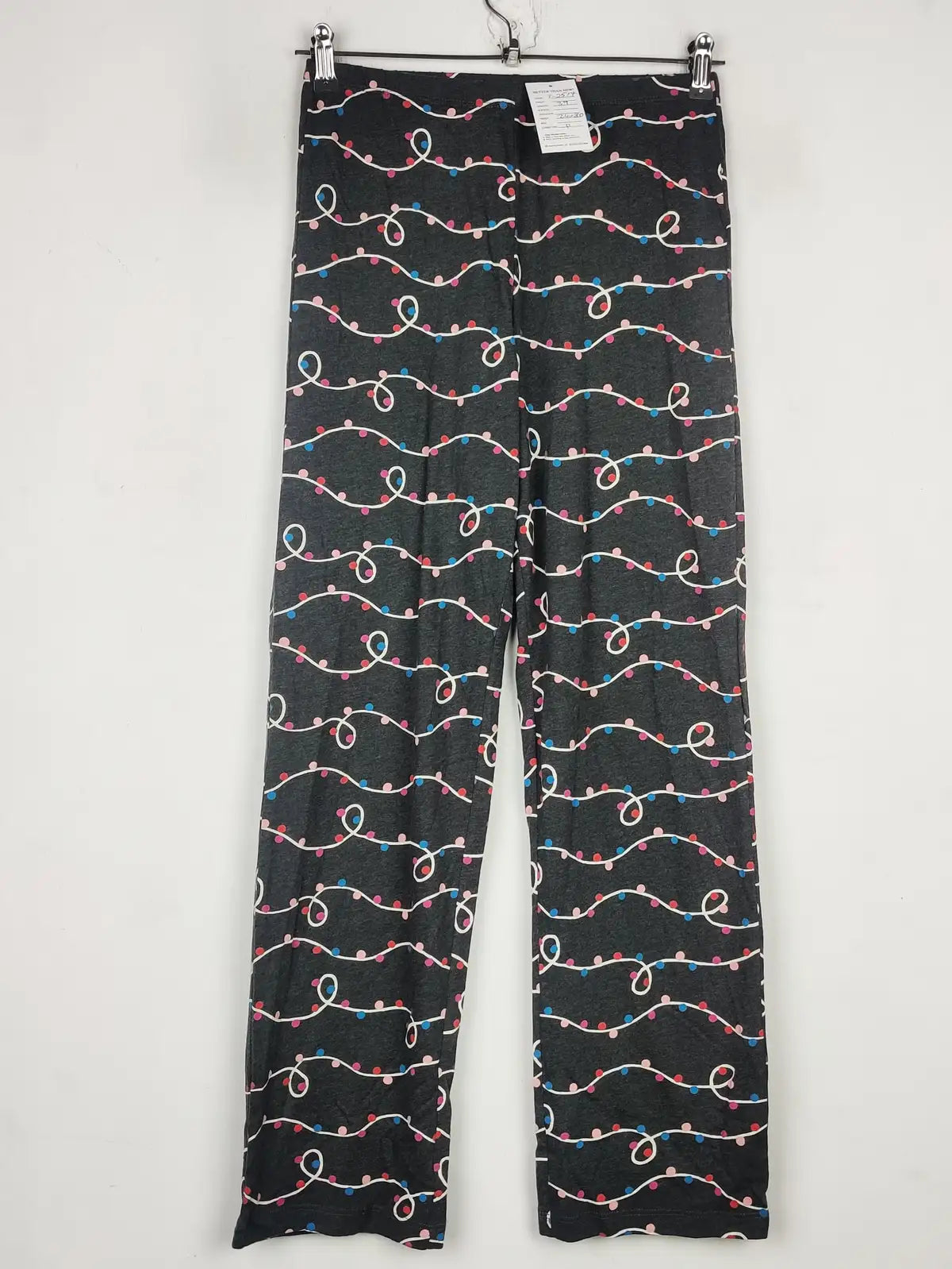 Buy online pre-used pre-loved 100% authentic & Original branded Marks & Spencer (T-2517) available in Pakistan. Top international brands avilable.