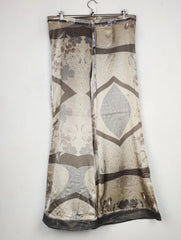 Buy online pre-used pre-loved 100% authentic & Original branded Munthe Simonsen (T-2532) available in Pakistan. Top international brands avilable.