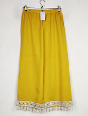 Buy online pre-used pre-loved 100% authentic & Original branded Shein (T-2692) available in Pakistan. Top international brands avilable.