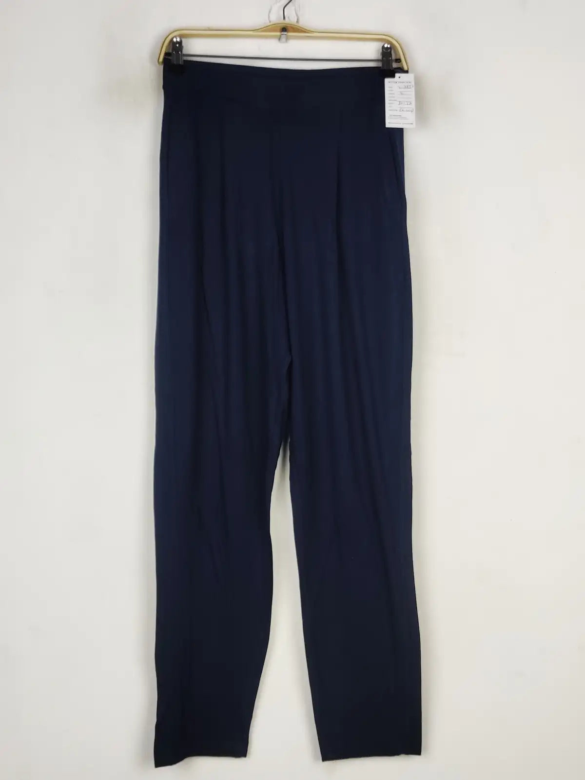 Buy online pre-used pre-loved 100% authentic & Original branded Marks & Spencer (T-2857) available in Pakistan. Top international brands avilable.