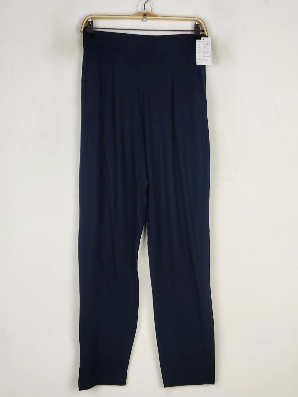 Buy online pre-used pre-loved 100% authentic & Original branded Marks & Spencer (T-2857) available in Pakistan. Top international brands avilable.