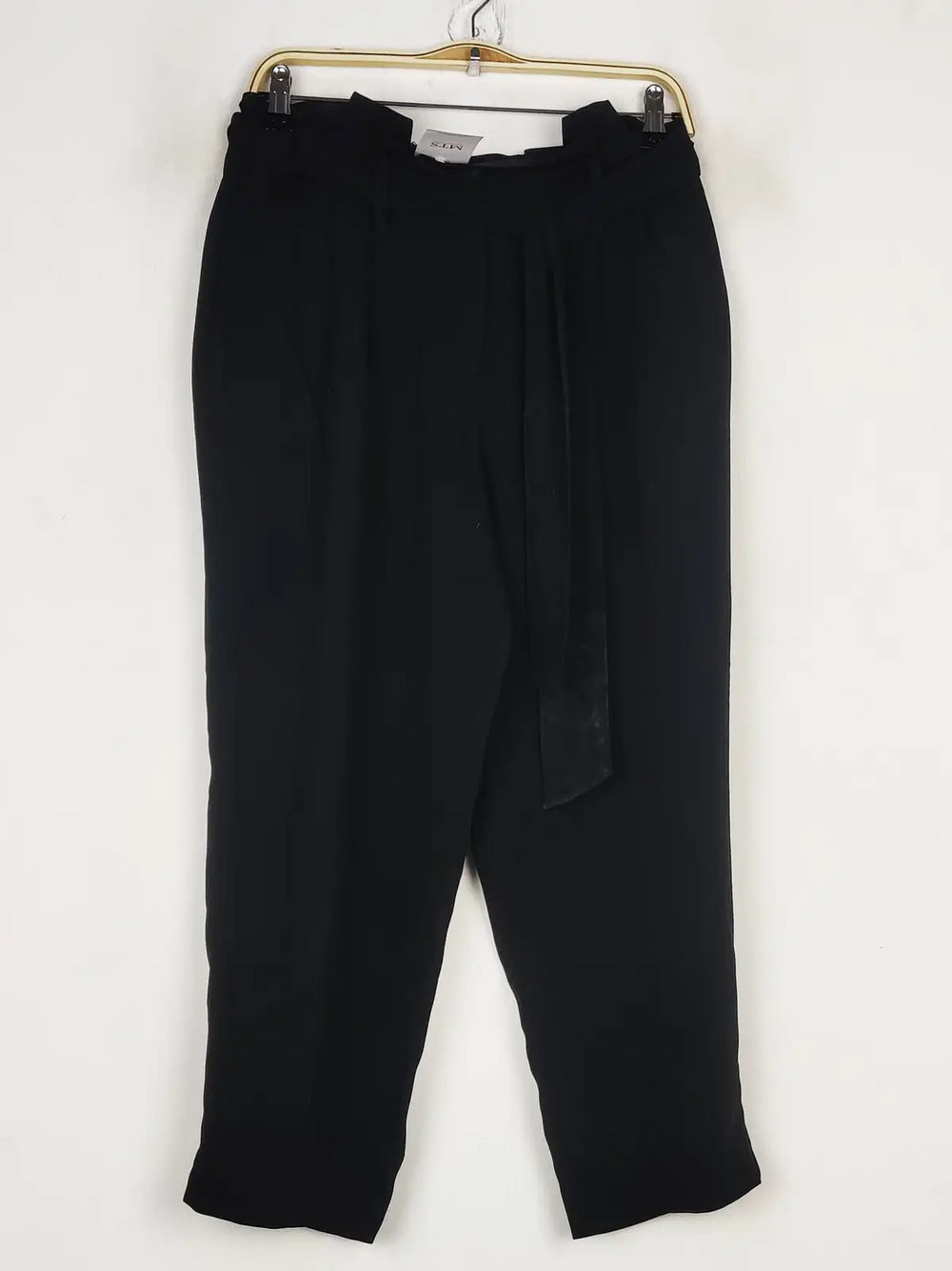 Buy online pre-used pre-loved 100% authentic & Original branded Boden (T-2875) available in Pakistan. Top international brands avilable.