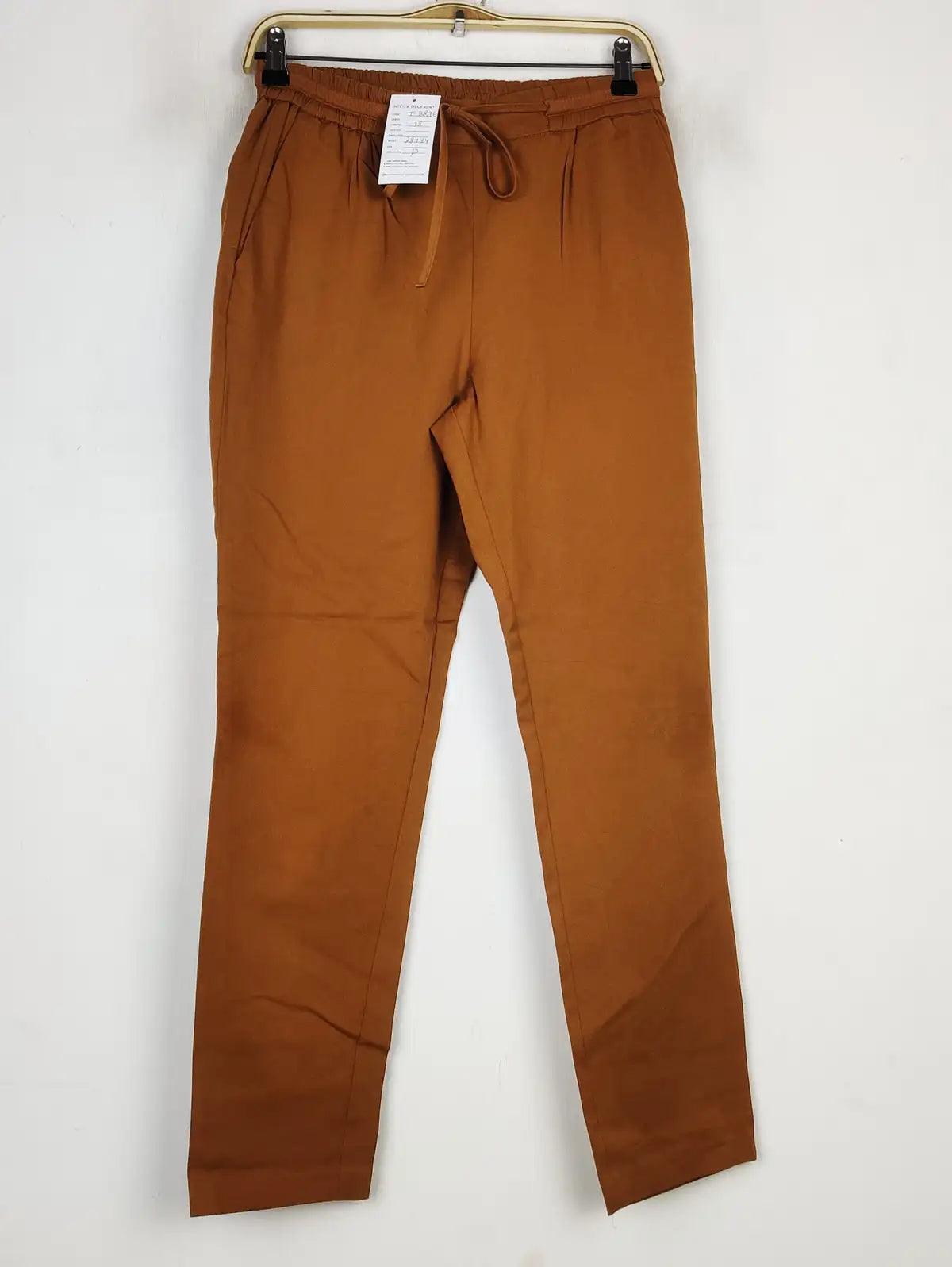 Buy online pre-used pre-loved 100% authentic & Original branded Zara (T-2876) available in Pakistan. Top international brands avilable.